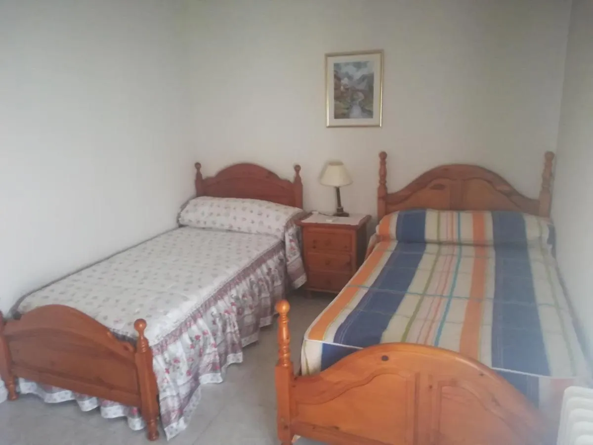 Room In Chalet - Habitacion En Chalet Compartido En טולדו ספרד