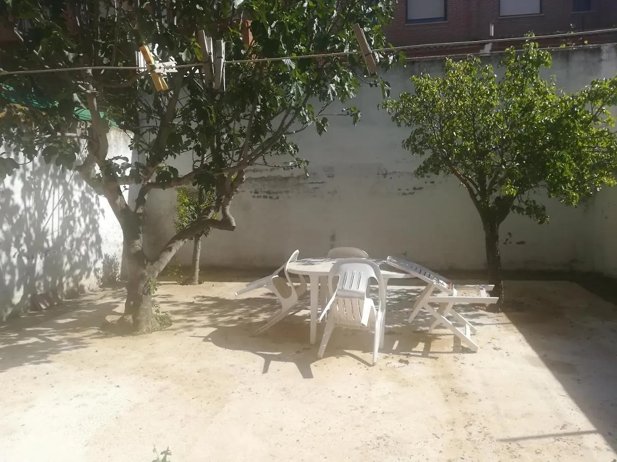 Room In Chalet - Habitacion En Chalet Compartido En טולדו 0*,  ספרד